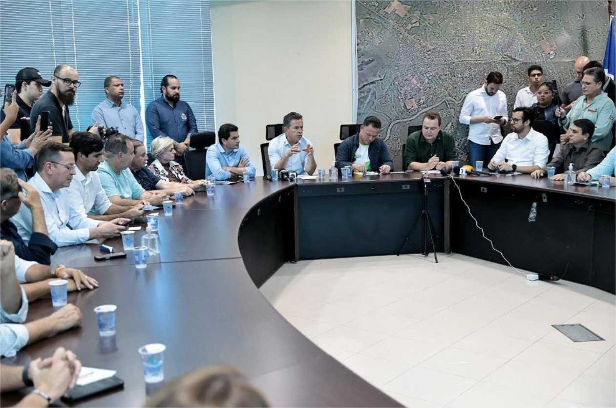 Governador cita investimento de R$ 1,2 bilhão e anuncia novas obras