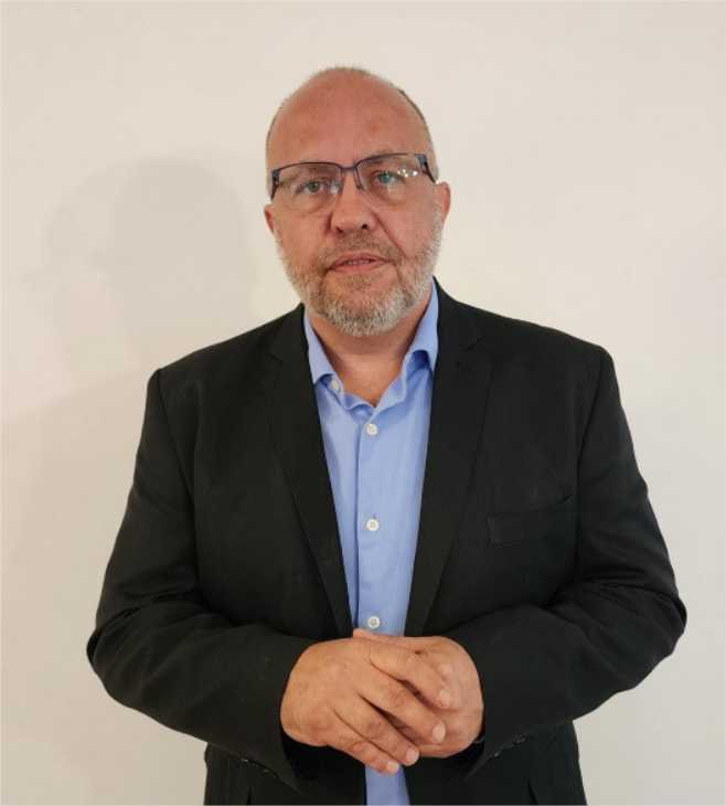 A Democracia Não Sobrevive à Omissão