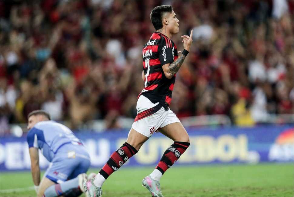 Anotou a placa? Flamengo goleia o Fortaleza em dia de ‘bolo do Arrasca’ no Maracanã