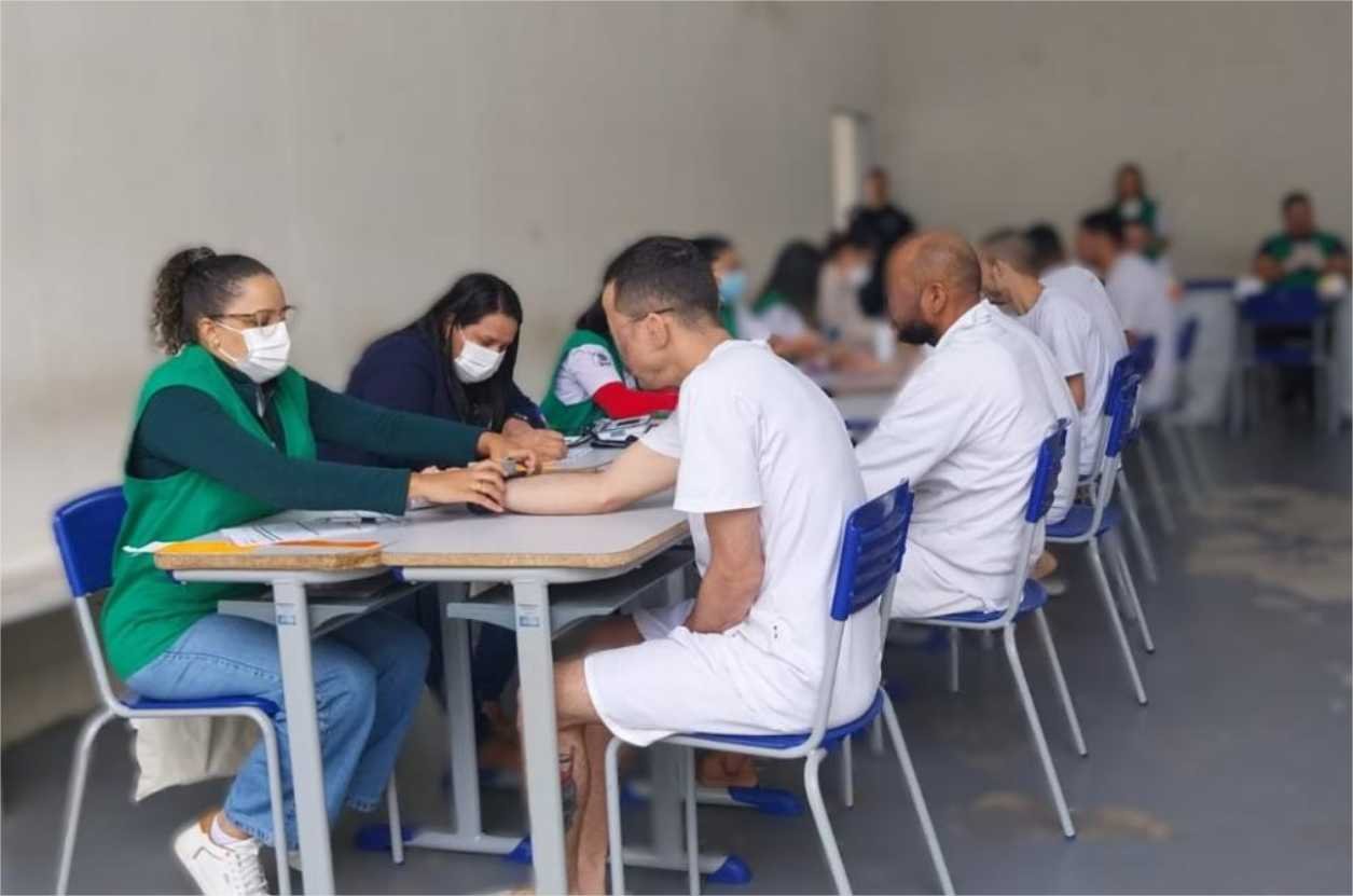 Unidade móvel realiza 272 exames de tuberculose em unidades prisionais de Cuiabá e Várzea Grande