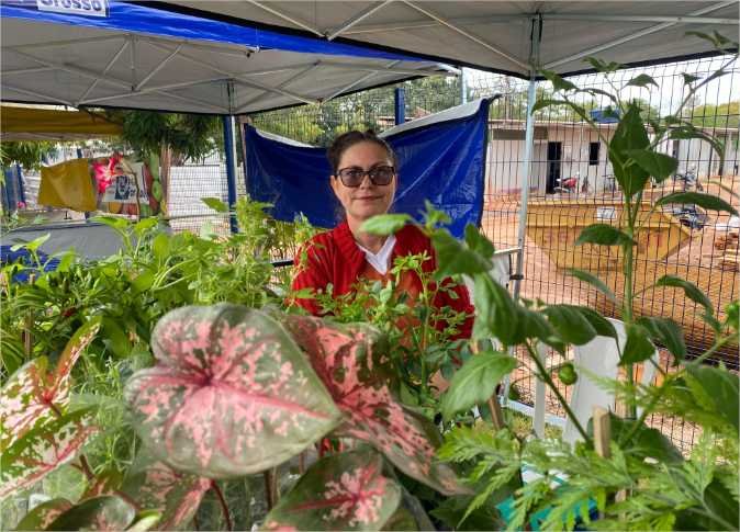 Produtora de Cuiabá supera câncer e transforma cultivo de plantas em negócio com apoio do Governo de MT