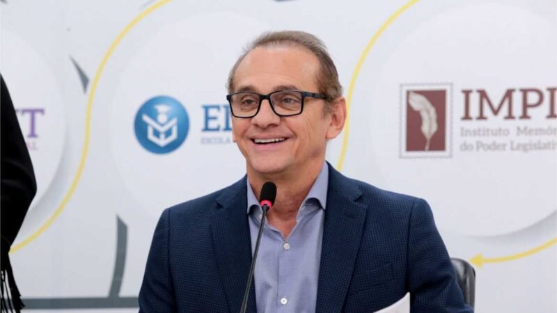 Wilson Santos garante a instalação de caixa d’água no Icemat após interdição