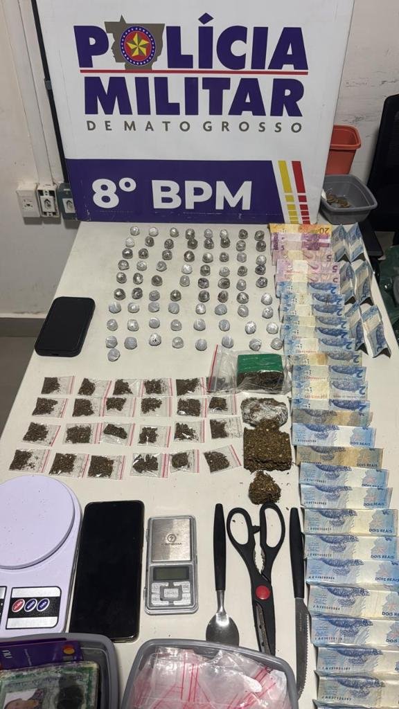 Polícia Militar prende três faccionados por tráfico e apreende 127 porções de maconha