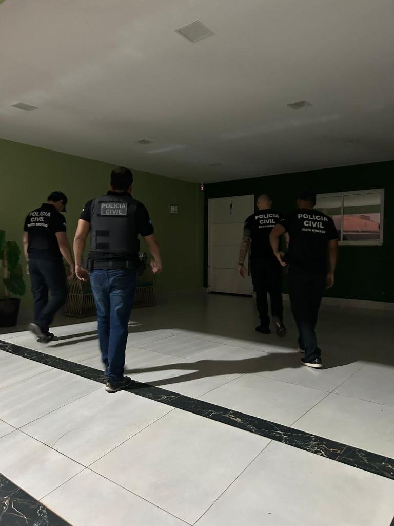 Polícia Civil cumpre 34 ordens judiciais em operação contra fraude financeira que resultou em prejuízo de R$ 3 milhões à empresa