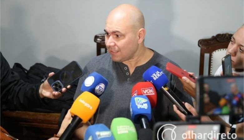 Perto do encerrar decreto, Abilio volta a criticar Emanuel: ‘desgraça é tão grande que tenho que falar o tempo todo’