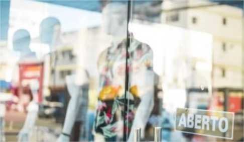 Deputados podem derrubar nova regra sobre trabalho em feriados