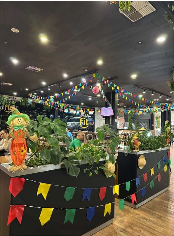 Festa junina gratuita anima fim de semana com shows, brincadeiras e desfile pet em Várzea Grande