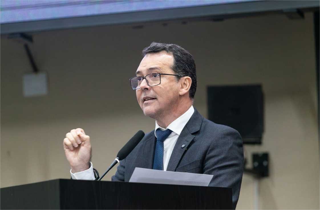 Lúdio apresenta projetos para acabar com taxas de 8% sobre consignados cobrada pelo governo de MT