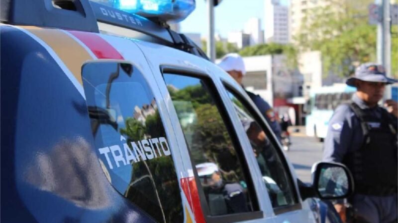 PM prende casal por porte ilegal de arma de fogo após criança ser baleada
