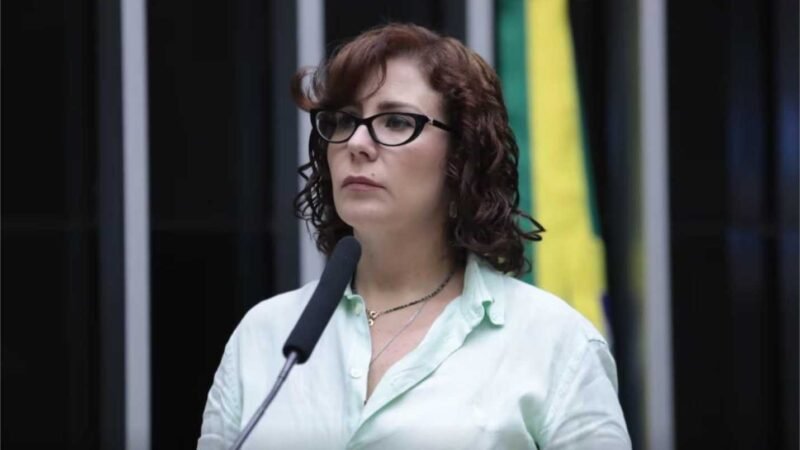 Interpol inclui Zambelli na lista de difusão vermelha após decisão de Moraes