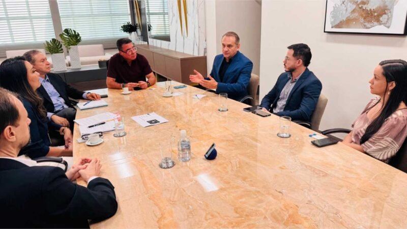 Wilson Santos lidera diálogo entre o TCE e o Banco do Brasil para rever situação dos consignados