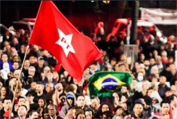 Deputado prevê risco da esquerda crescer nas urnas em 2026: “Divisão da direita favorece”