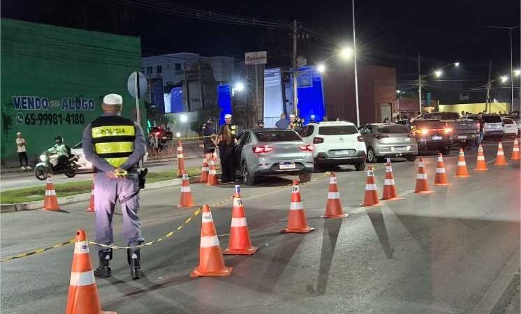 Lei Seca termina com três presos por embriaguez e 36 veículos removidos em Várzea Grande