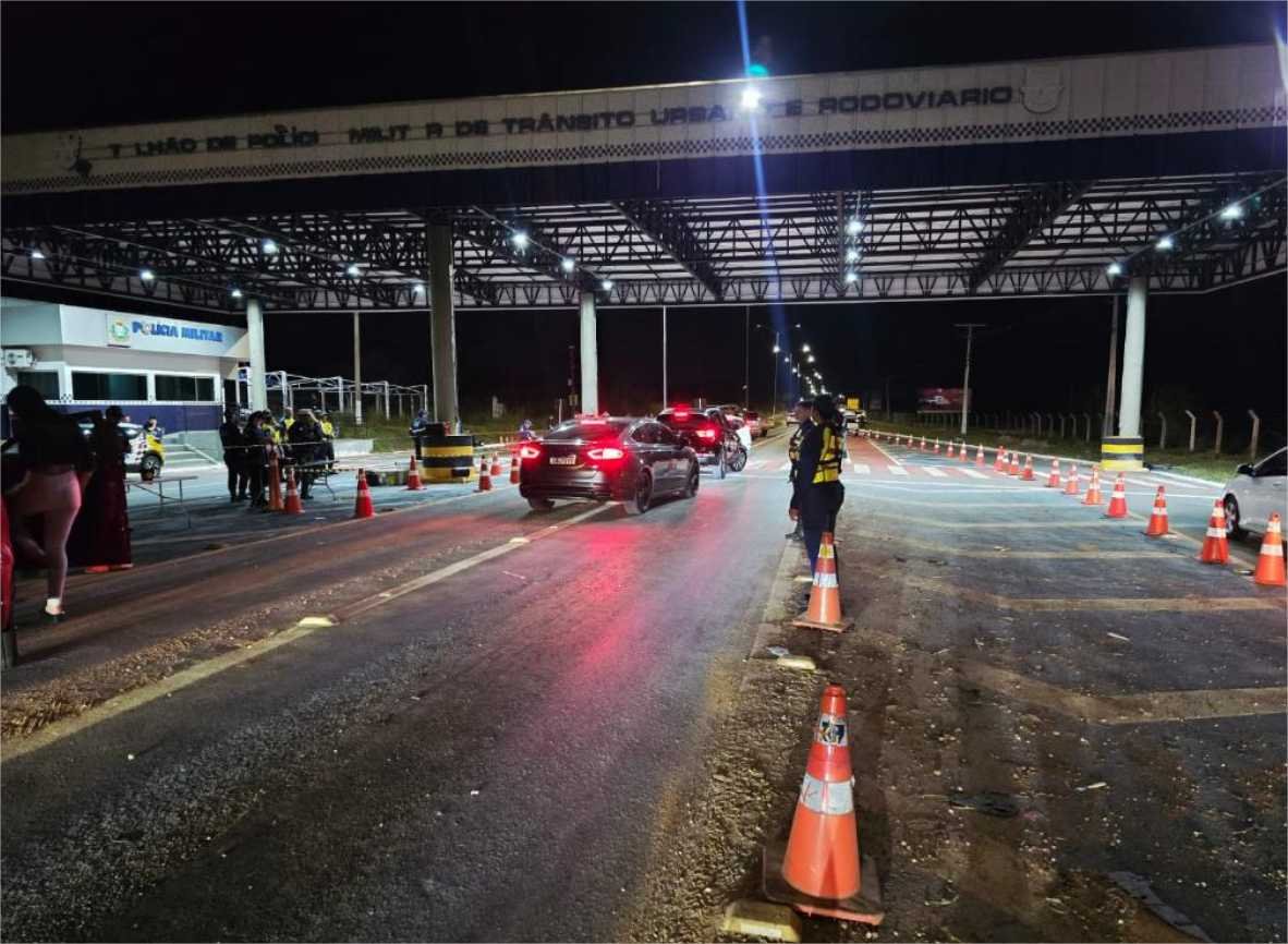 Operação termina com 42 autos de infração de trânsito aplicados e remoção de 21 veículos