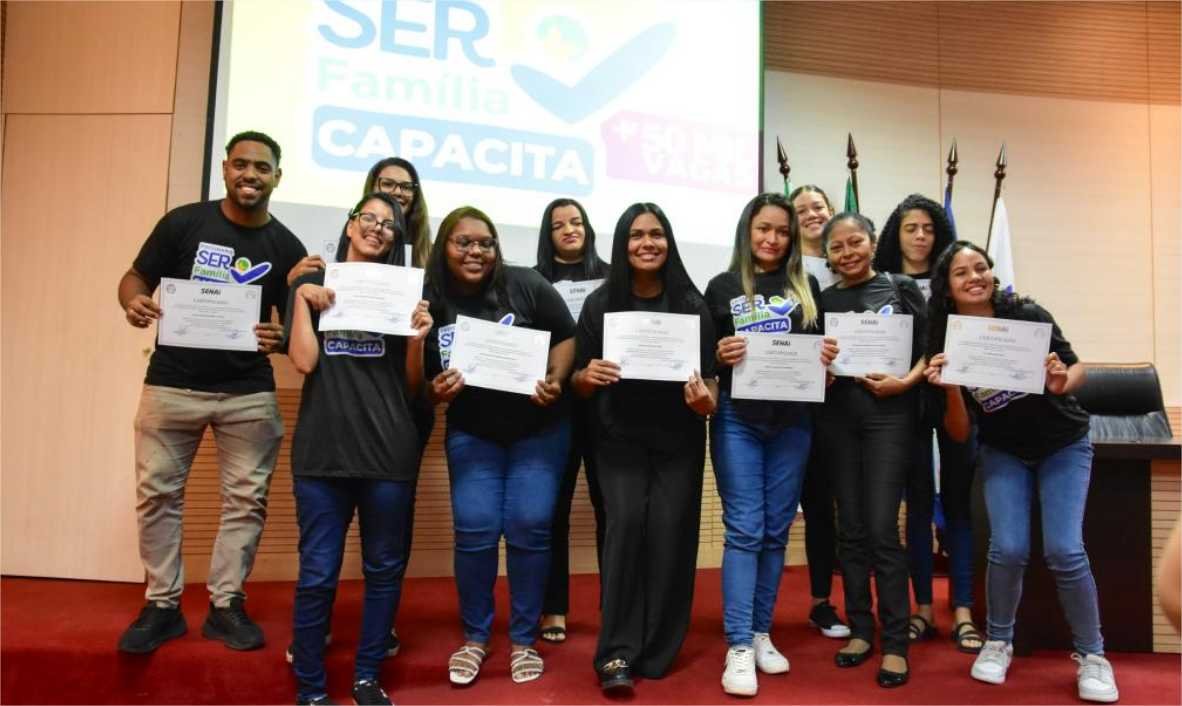 Programa SER Família Capacita forma mais nove turmas em cursos profissionalizantes gratuitos