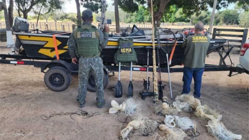 Fiscais desmontam acampamentos e apreendem 11 barcos em operação contra pesca predatória