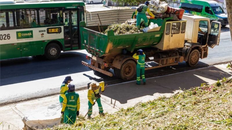Prefeitura de Cuiabá faz grande operação de limpeza e iluminação no Morro da Luz