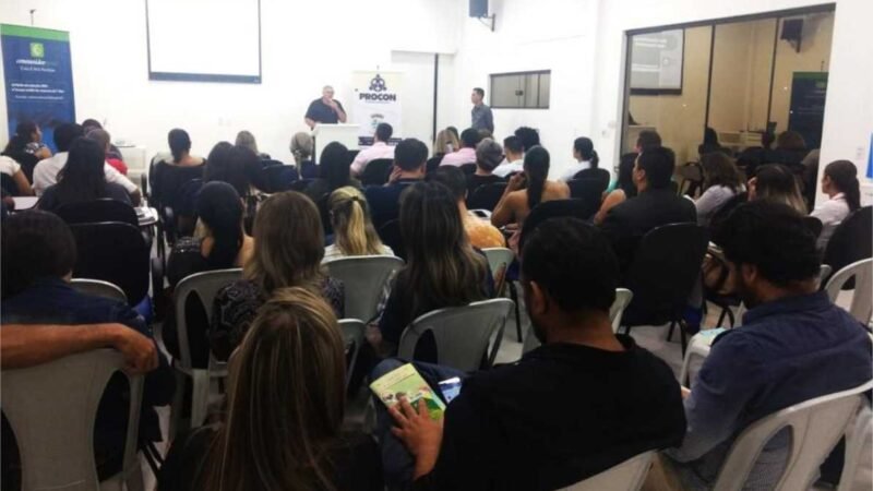 Procon leva palestra sobre consumo e boas práticas para população e comerciantes de Primavera do Leste