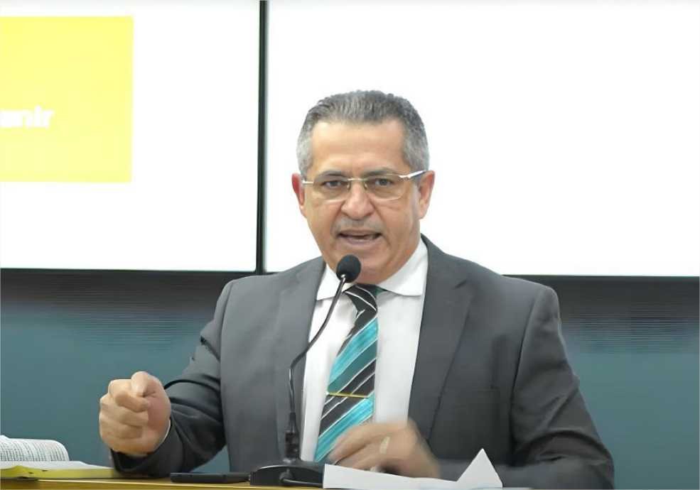 Defensor Valdenir tem mandato interrompido após propor audiência pública sobre a CODER