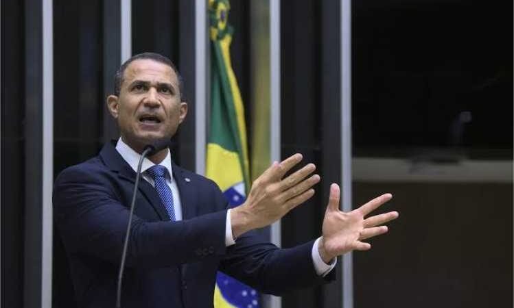 Coronel Assis detona Lula e diz que governo atua por “chantagem institucional”