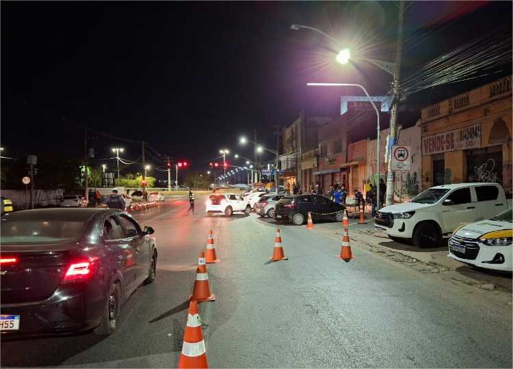Duas edições da Operação Lei Seca resultam em 13 prisões e 26 veículos removidos em Cuiabá