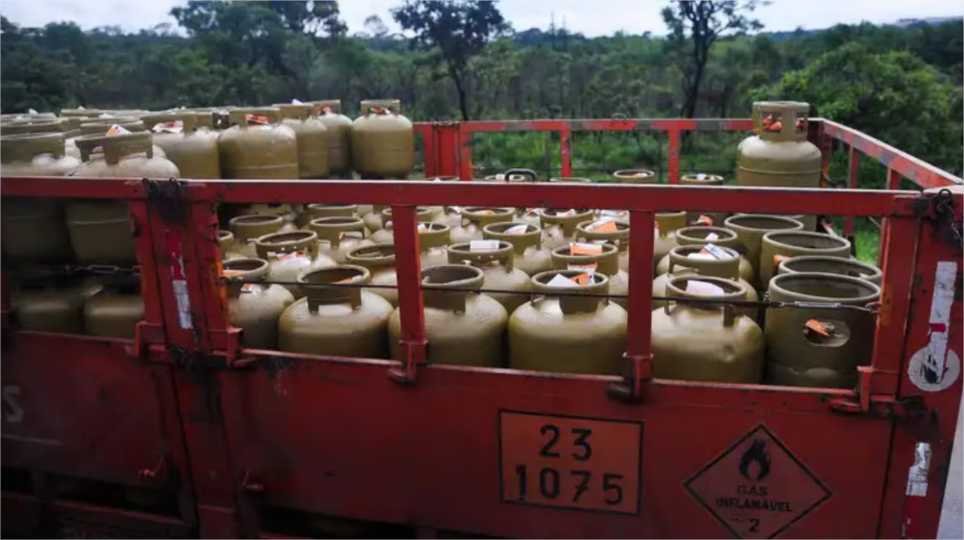 Governo garantirá gás de cozinha gratuito para 17 milhões de famílias