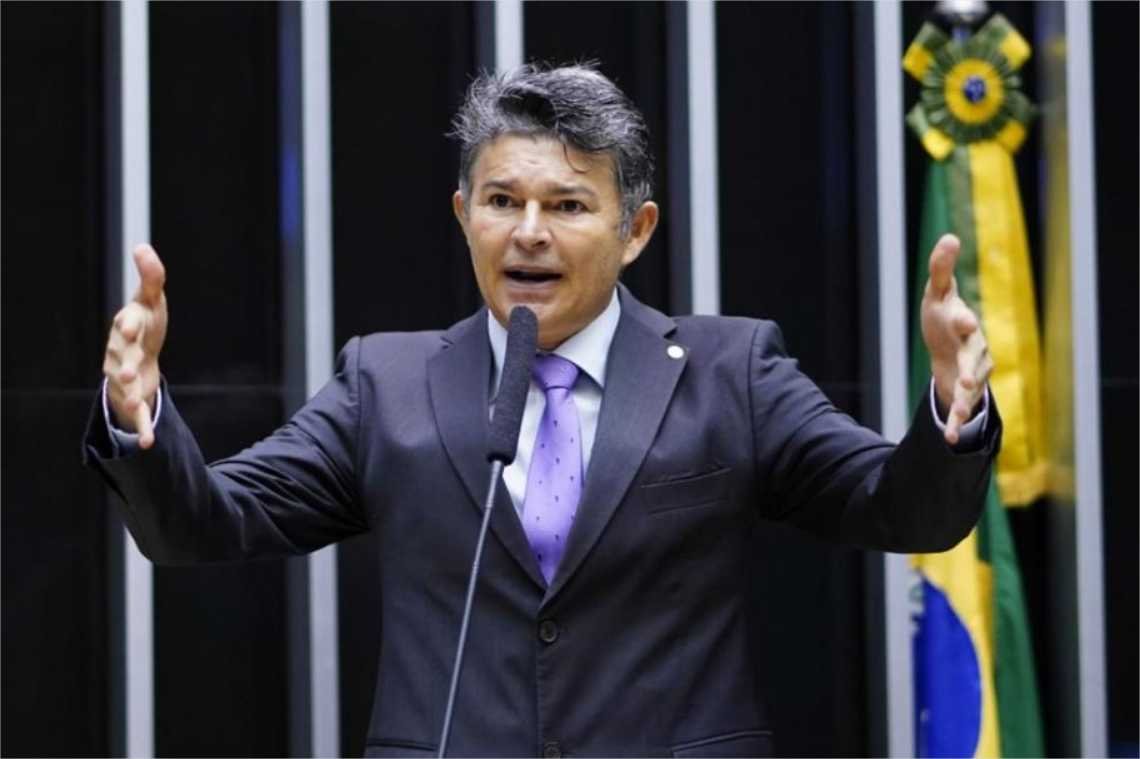 Vídeo | ‘Cidinho não entendeu, Eduardo Bolsonaro age como nosso chanceler’, defende Medeiros