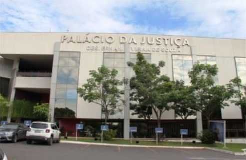 Plano de saúde é obrigado a cobrir cirurgias reparadoras e indenizar paciente após bariátrica