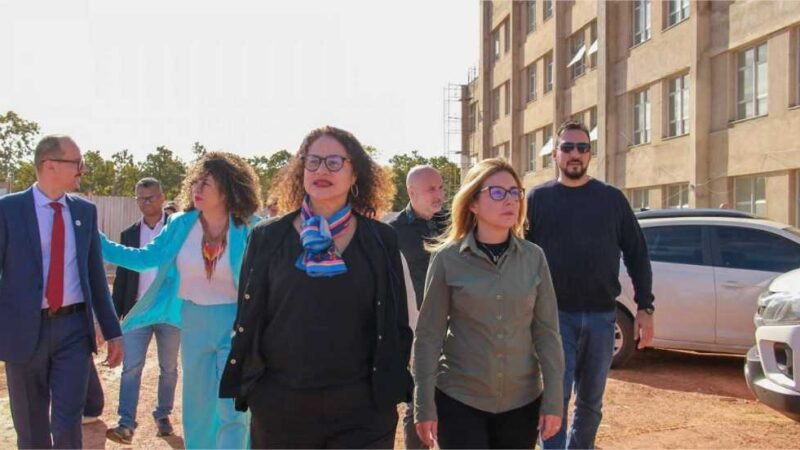 Prefeita recebe ministra e destaca avanço das obras em Várzea Grande