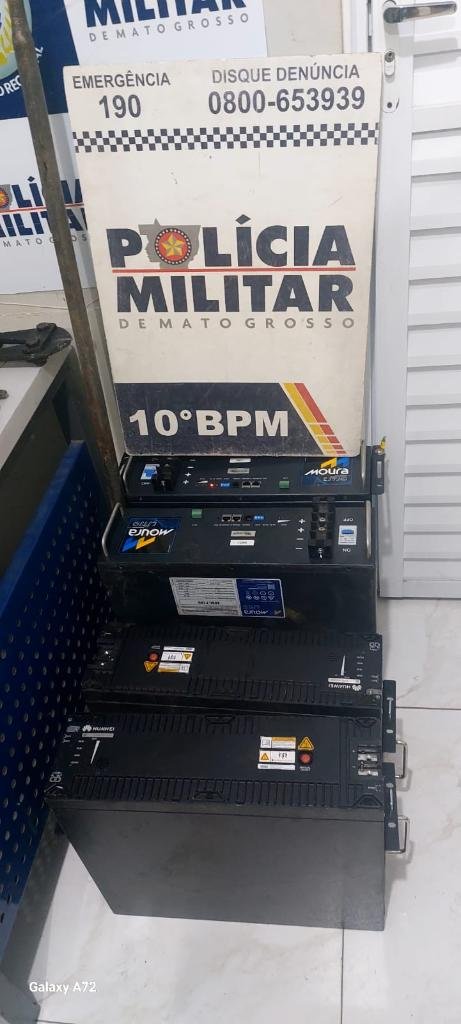 PM intercepta quadrilha e recupera R$ 100 mil em baterias de lítio furtadas de empresa de telefonia