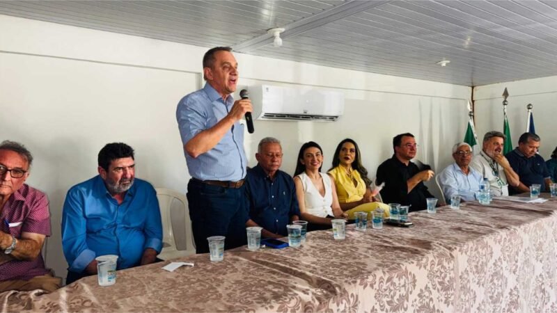 Wilson Santos prestigia a entrega de títulos de regularização fundiária em Nobres