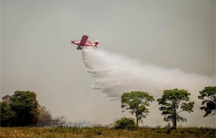 Corpo de Bombeiros intensifica combate a incêndios florestais com uso de aeronaves
