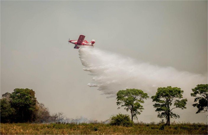 Corpo de Bombeiros intensifica combate a incêndios florestais com uso de aeronaves