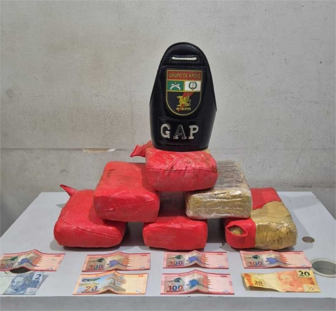 Polícia Militar prende homem por tráfico de drogas e apreende tabletes de maconha