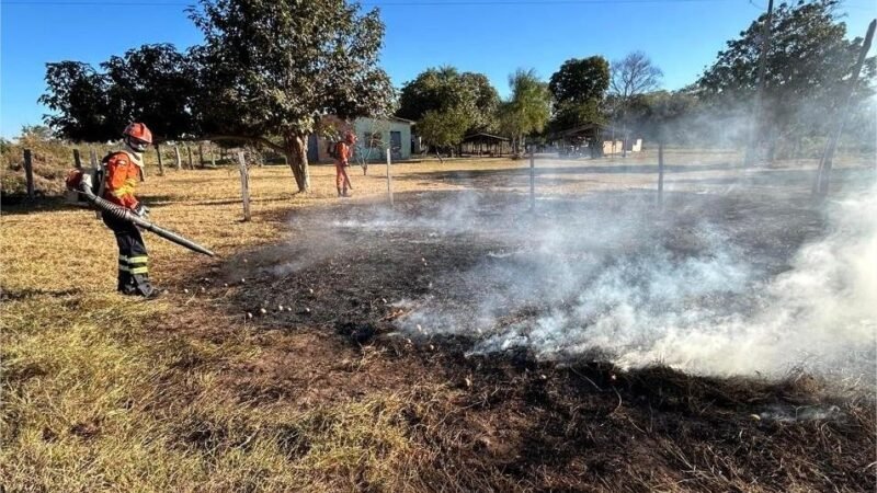 Bombeiros aplicam R$ 25 milhões em multas e fazem 5 prisões por uso irregular do fogo