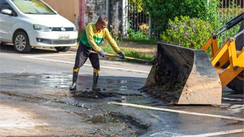 Altos da Serra I e Jardim Paulicéia recebem limpeza e desobstrução de bocas-de-lobo