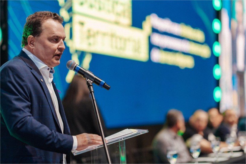 Max Russi defende segurança jurídica e diálogo em seminário sobre demarcação de terras indígenas