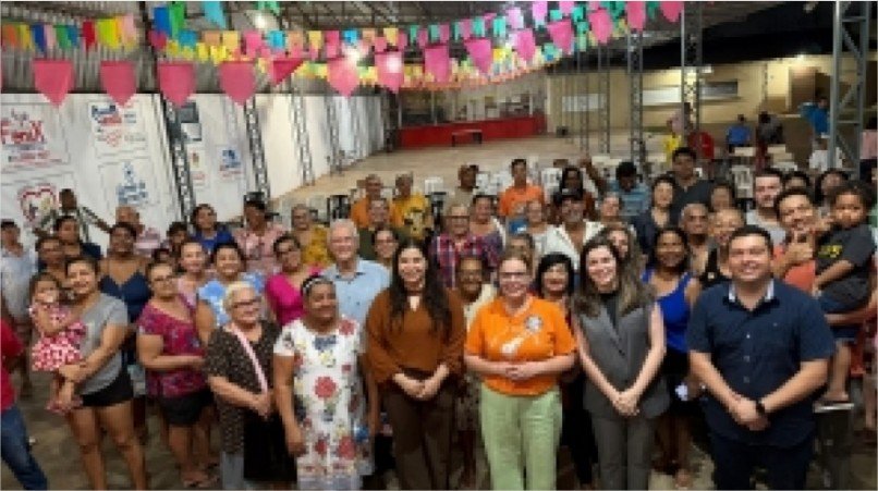 Paula Calil reforça compromisso com a regularização fundiária em audiência pública no bairro São Francisco