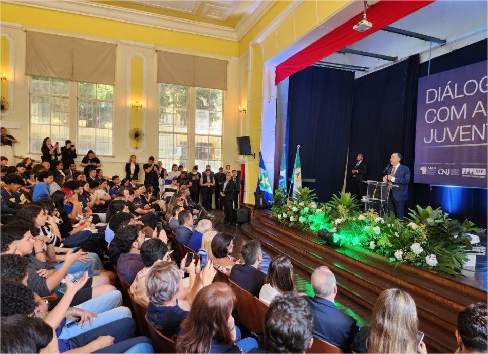 “Mato Grosso está entre os oito estados com a melhor educação pública do país”, afirma presidente do STF em Cuiabá