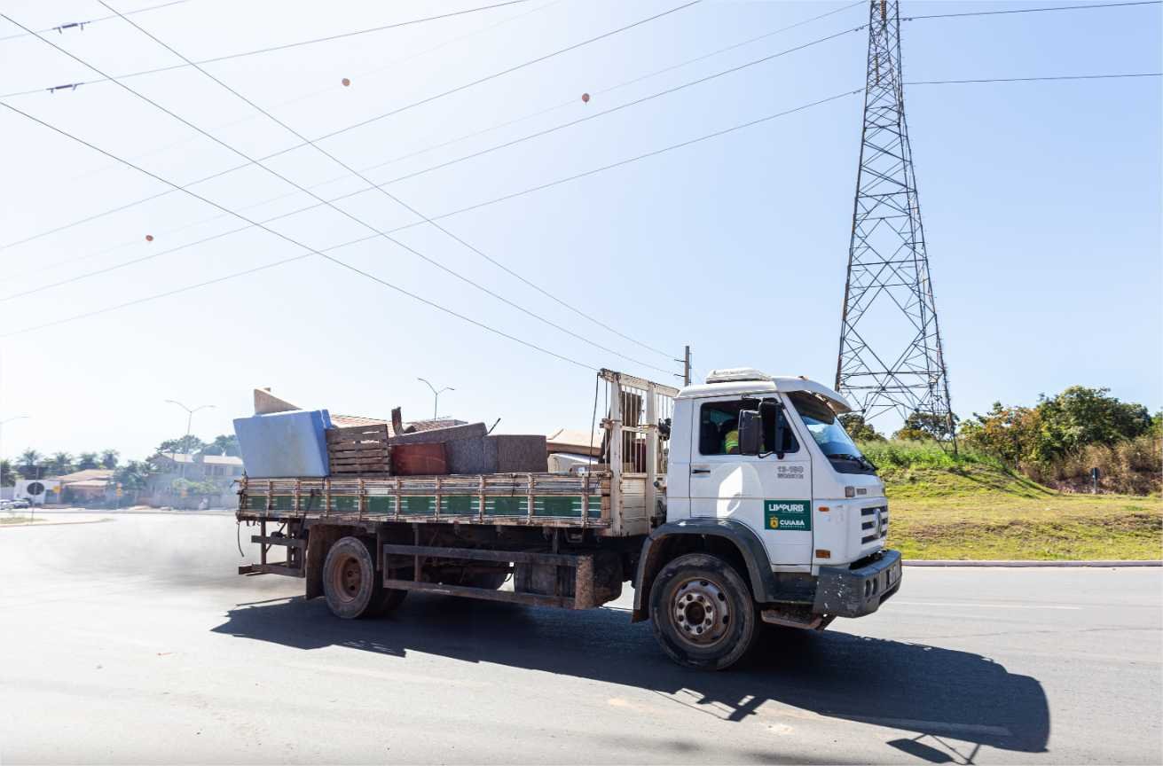 Cata-treco atende 23 bairros de Cuiabá nesta semana; veja o cronograma