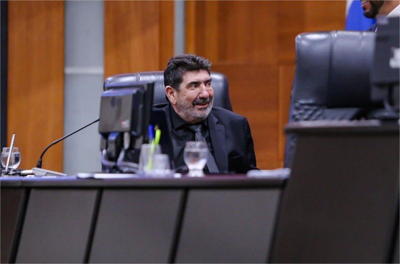 Dr. João ultrapassa marca de 100 leis sancionadas e consolida atuação firme em prol de Mato Grosso