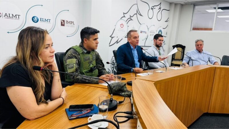 Wilson Santos estreita diálogo entre pescadores, catadores de iscas vivas e órgãos fiscalizadores