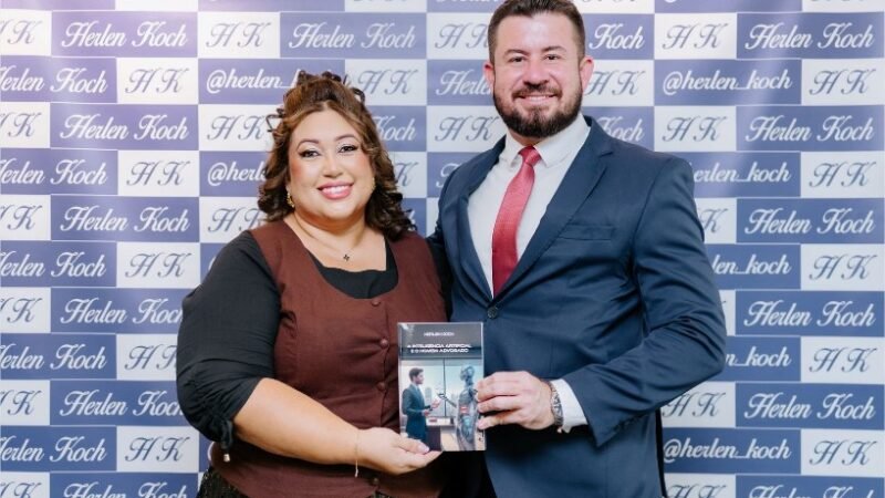 Lançamento de livro sobre inteligência artificial atrai profissionais e estudantes em Cuiabá