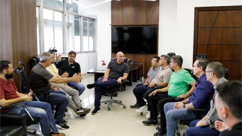 Prefeitura lança feira na Rua 13 de Junho para incentivar comércio e revitalizar o centro de Cuiabá