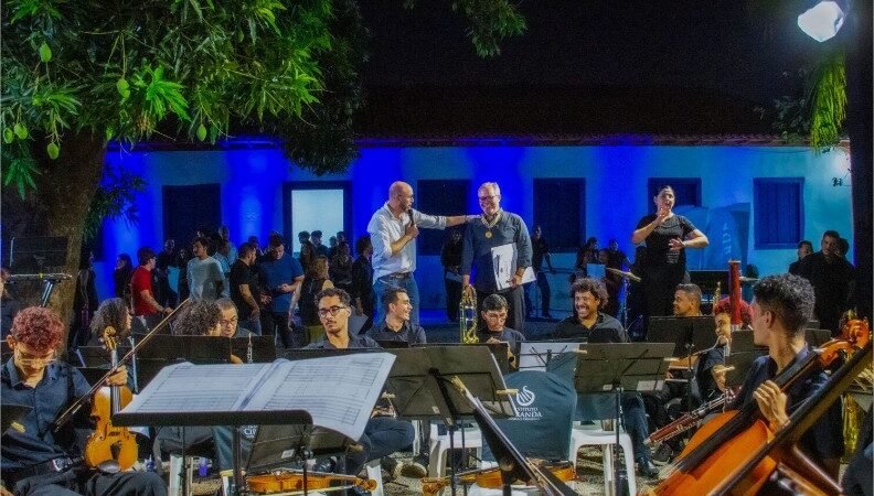 Instituto Ciranda recebe do deputado Beto homenagens de honra ao mérito cultural