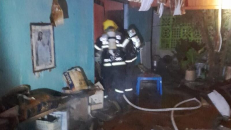Corpo de Bombeiros Militar resgata idoso de incêndio em kitnet