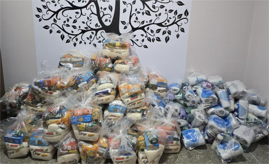 Polícia Civil apreende 92 cestas básicas que seriam distribuídas por facção criminosa