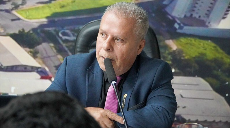 Justiça permite retorno Chico 2000 à Câmara de Vereadores de Cuiabá