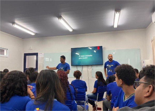 Detran leva palestra sobre segurança no trânsito a estudantes de Cuiabá