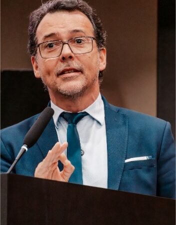 Projeto de Lúdio vira lei e garante sociedade civil no Conselho de Igualdade Racial